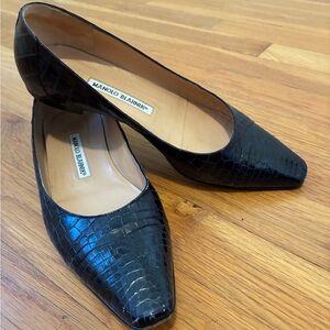 Manolo Blahnik Navy Alligator Crocodile Flats